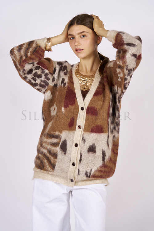 Cardigan Fantasia in Toni Nocciola