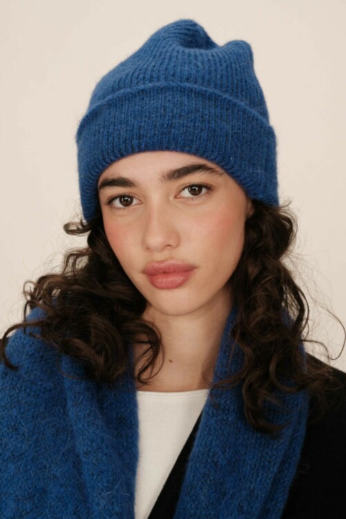 Berretto blu cabalto