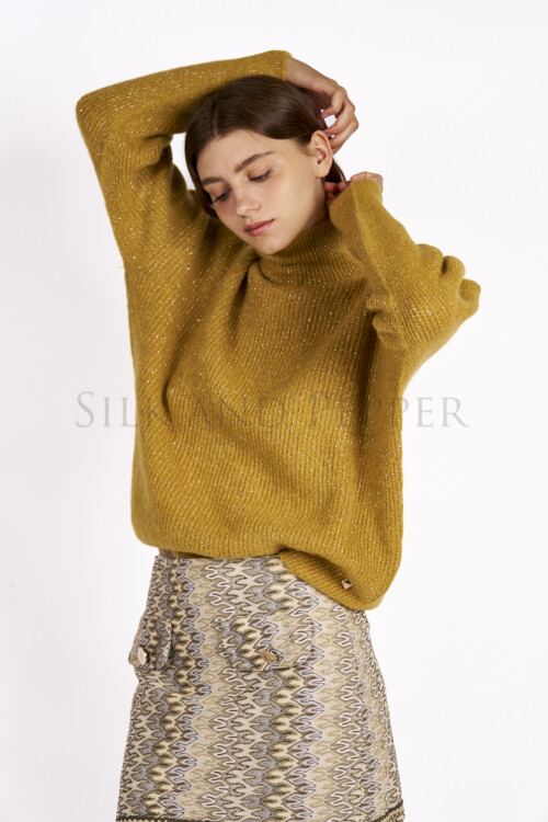 Maglia lupetto ambra con lurex
