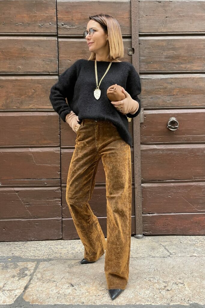 Pantalone straight fioccato caramello da Silk and Pepper